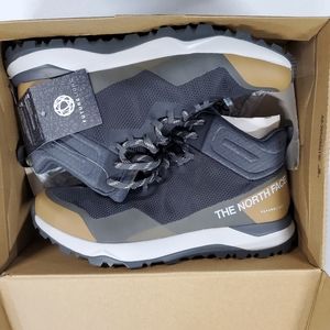 The North Face Men's Activist Mid Futurelight Hiking Boots